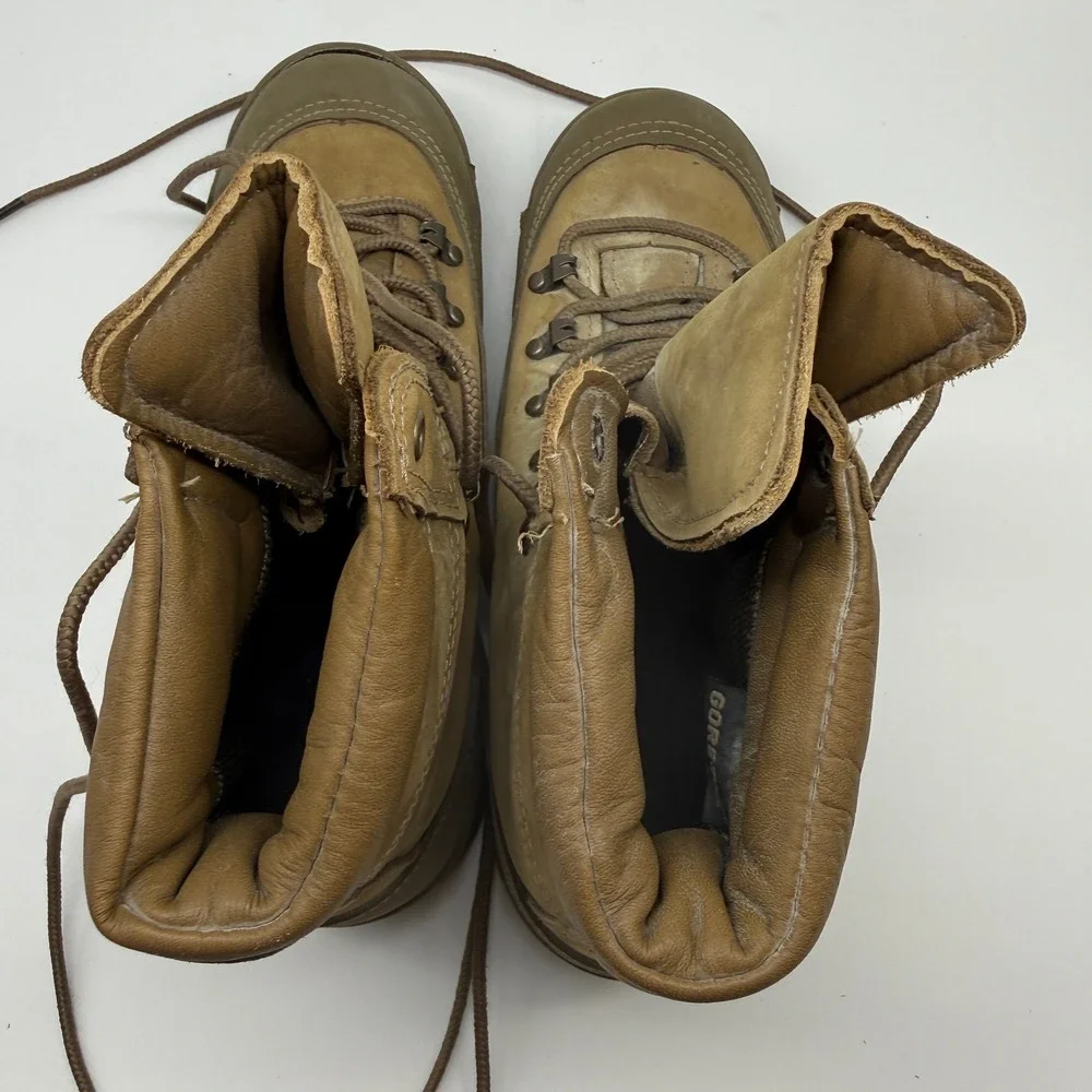Bates Combat Boots Mens 8 R Tan Leather Gore-Tex Vibram Tactical E03412C USA